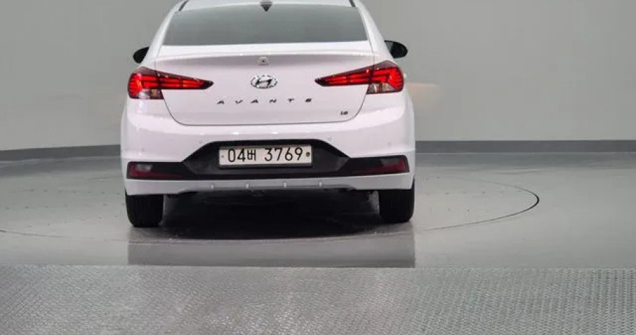 Hyundai Avante (Elantra) 