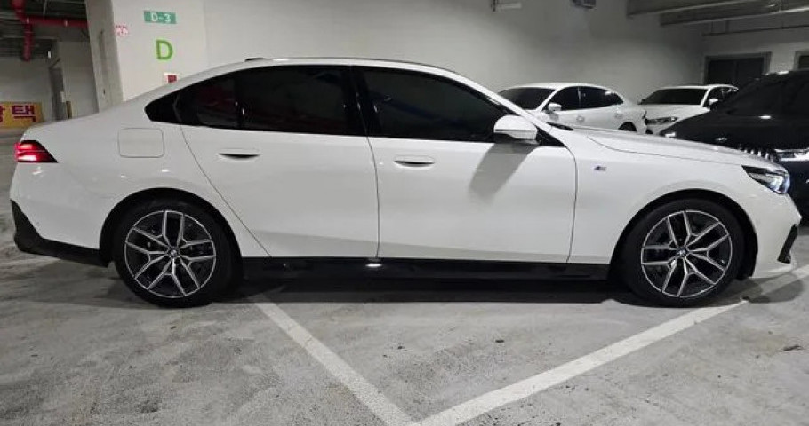 Bmw 5-Series 