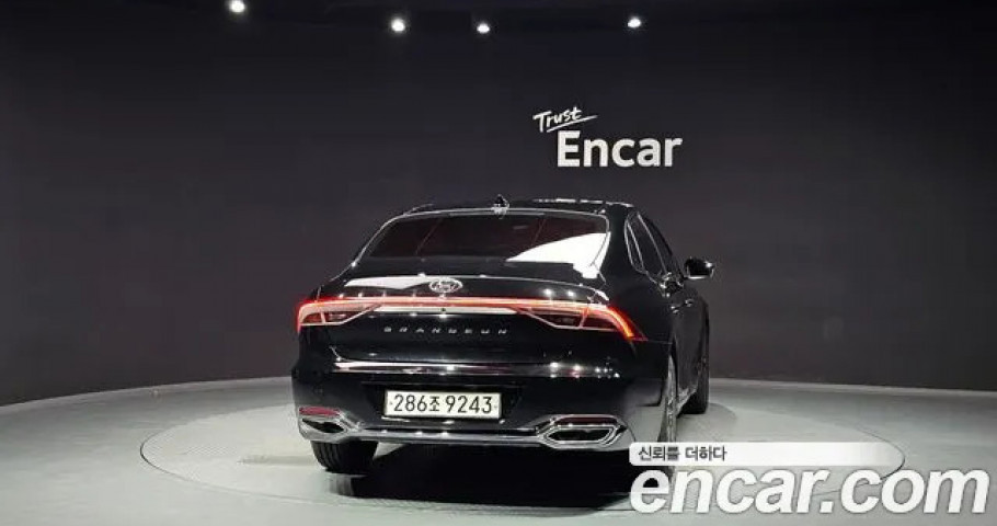 Hyundai Grandeur 