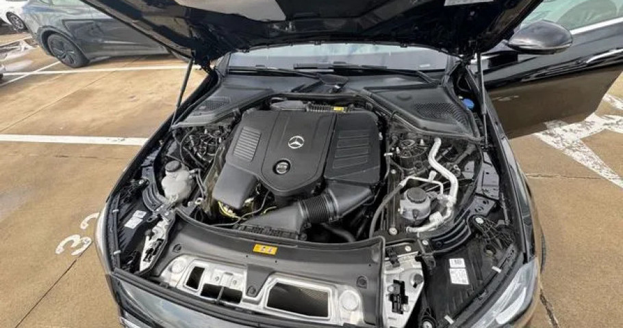 Mercedes-Benz E-Class 