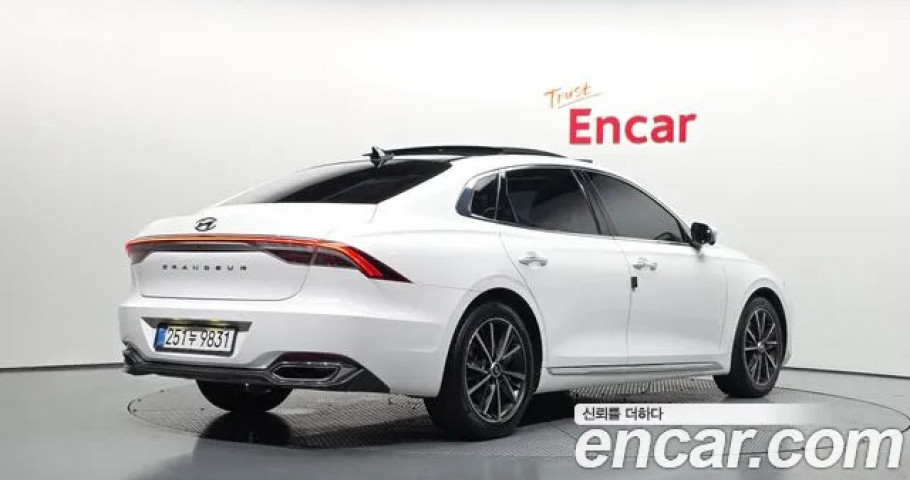 Hyundai Grandeur 