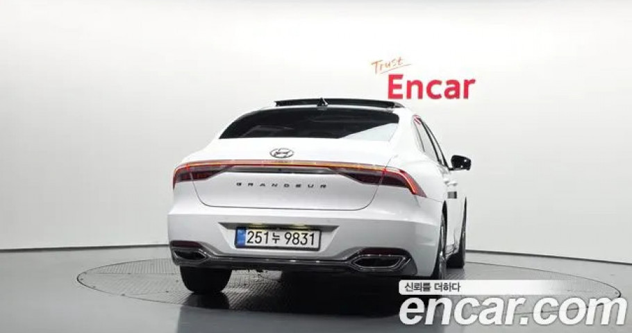 Hyundai Grandeur 