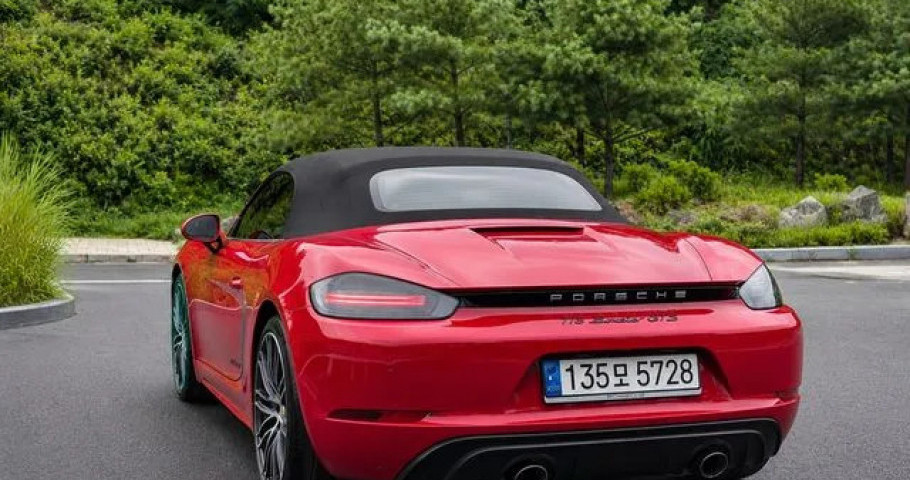 Porsche 718 