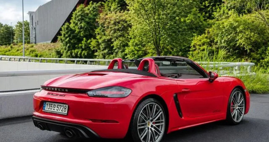Porsche 718 