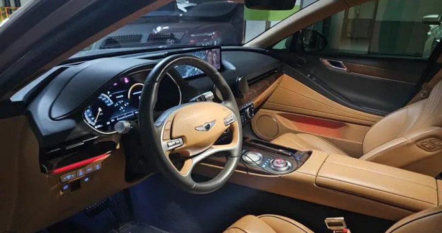 Genesis G80 