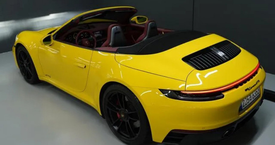 Porsche 911 