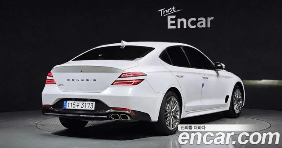 Genesis G70 