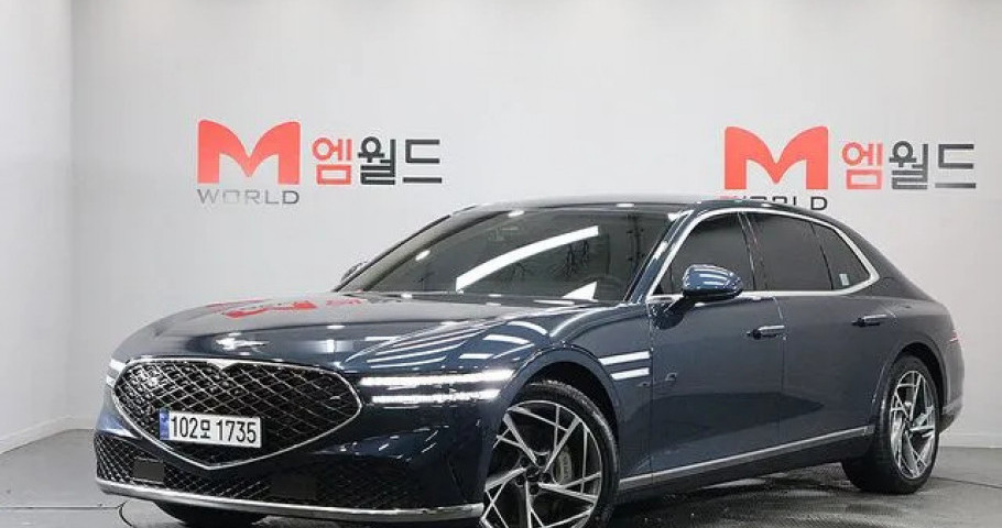 Genesis G90 