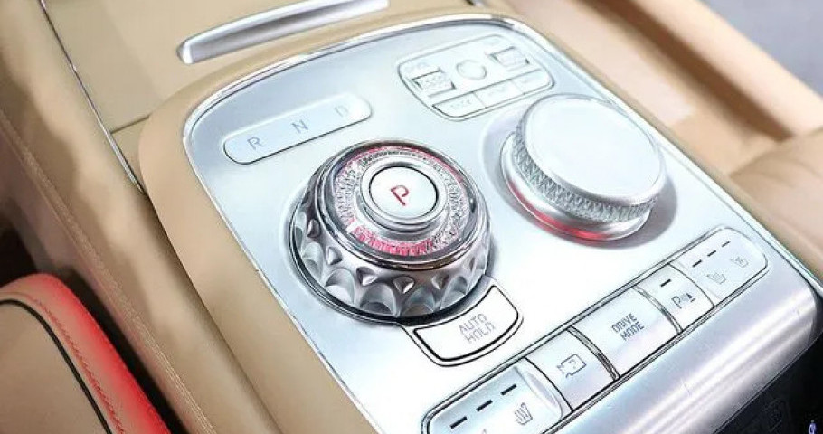 Genesis G90 