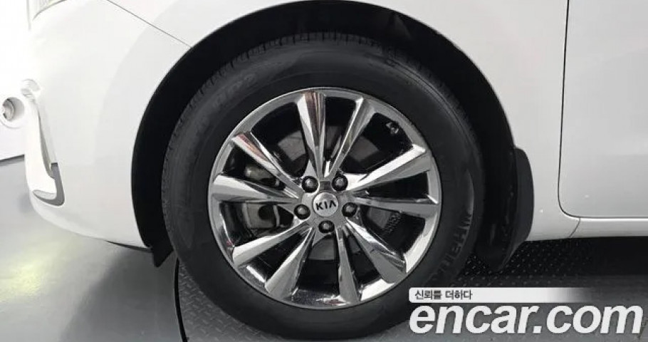 Kia Carnival 
