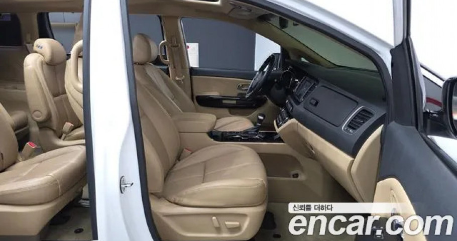 Kia Carnival 