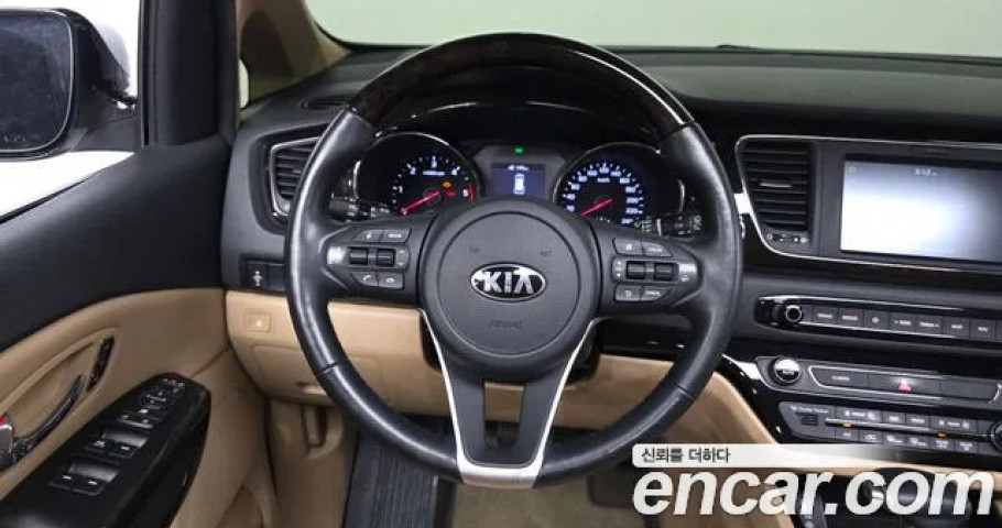 Kia Carnival 