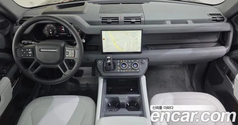 Land Rover Defender 