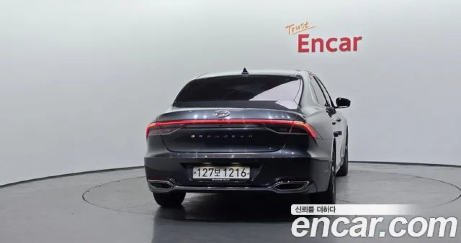 Hyundai Grandeur 