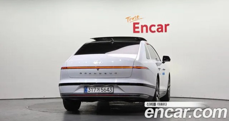 Hyundai Grandeur 