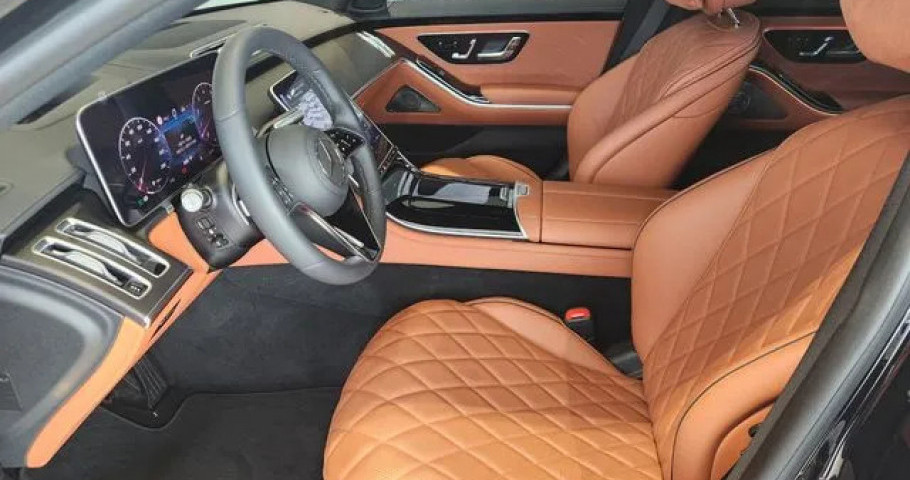 Mercedes-Benz S-Class 