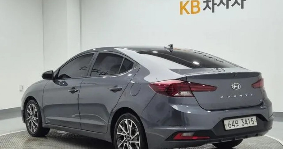 Hyundai Avante (Elantra) 