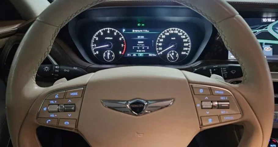 Genesis G90 