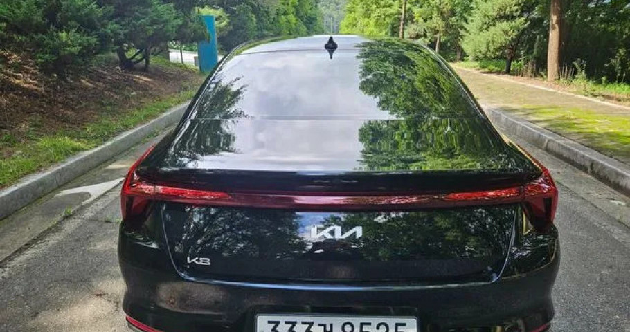 Kia K8 