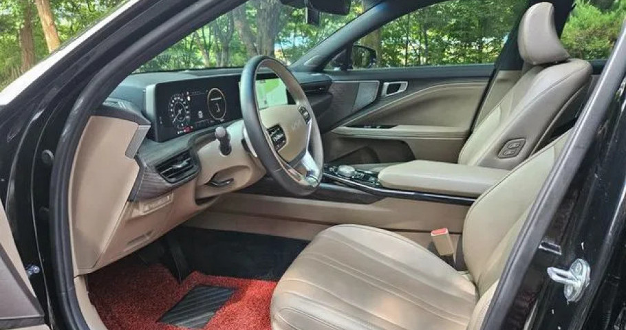 Kia K8 