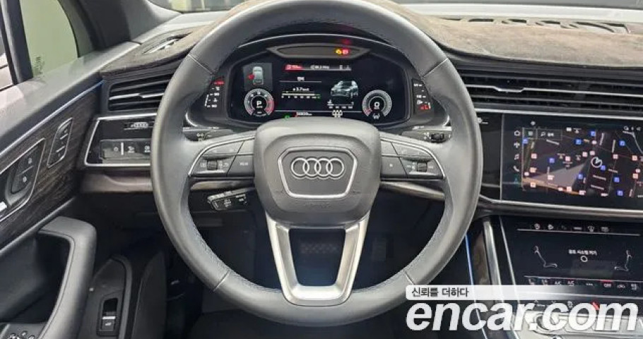 Audi Q7 