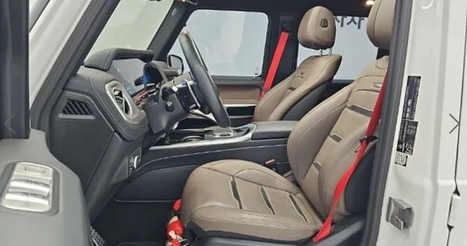 Mercedes-Benz G-Class 