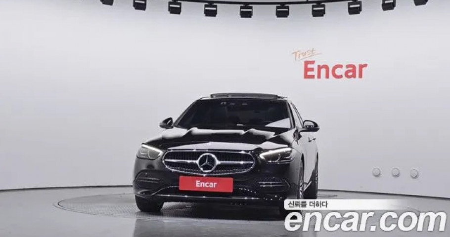 Mercedes-Benz C-Class 