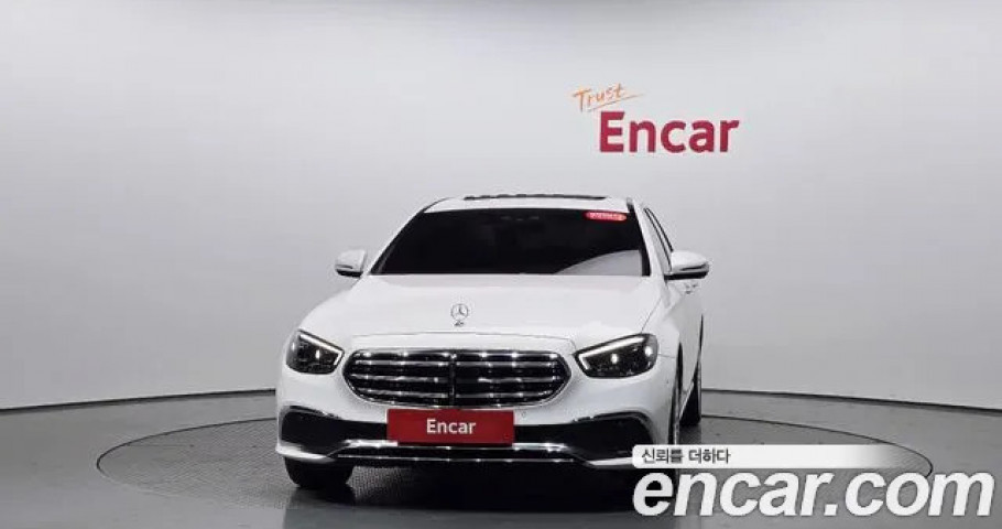 Mercedes-Benz E-Class 