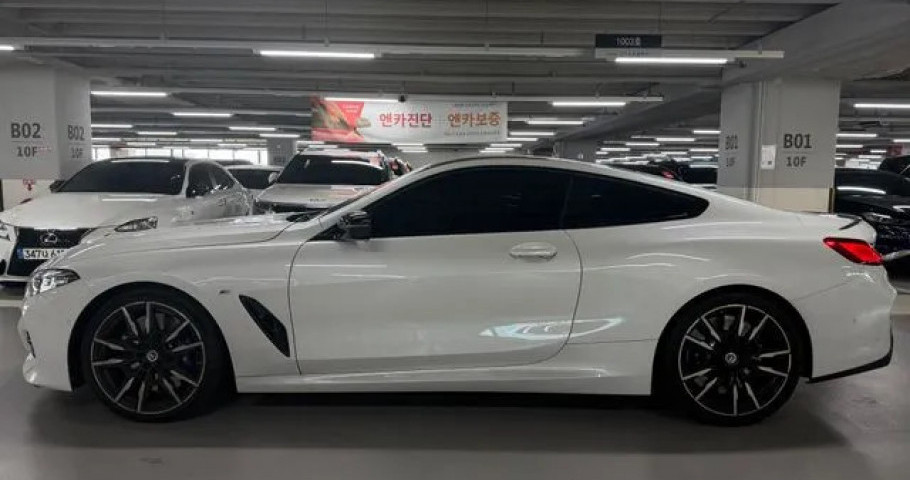 Bmw 8-Series 