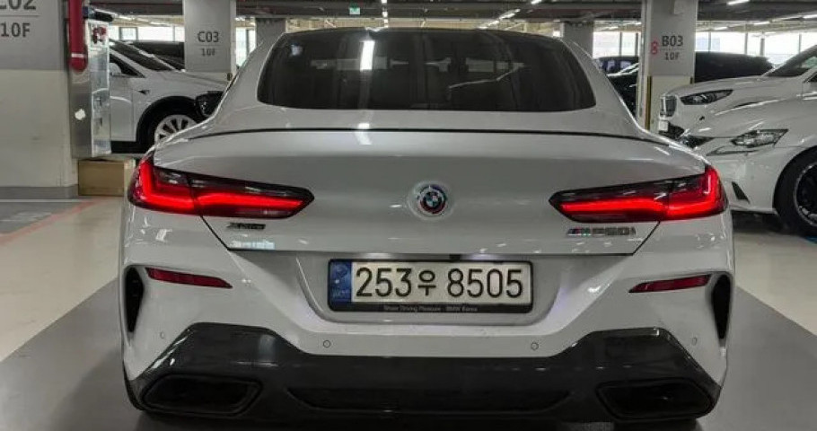 Bmw 8-Series 