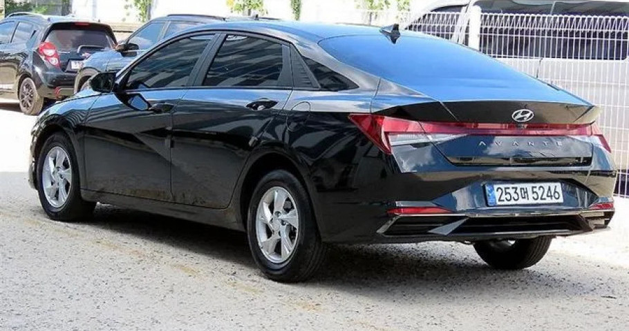 Hyundai Avante (Elantra) 
