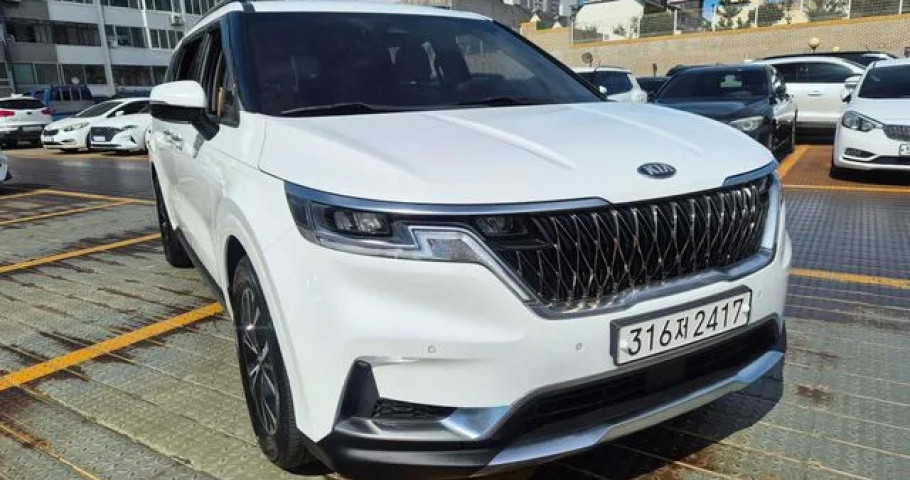 Kia Carnival 