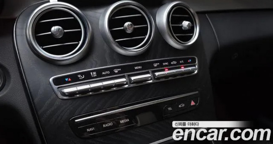 Mercedes-Benz C-Class 