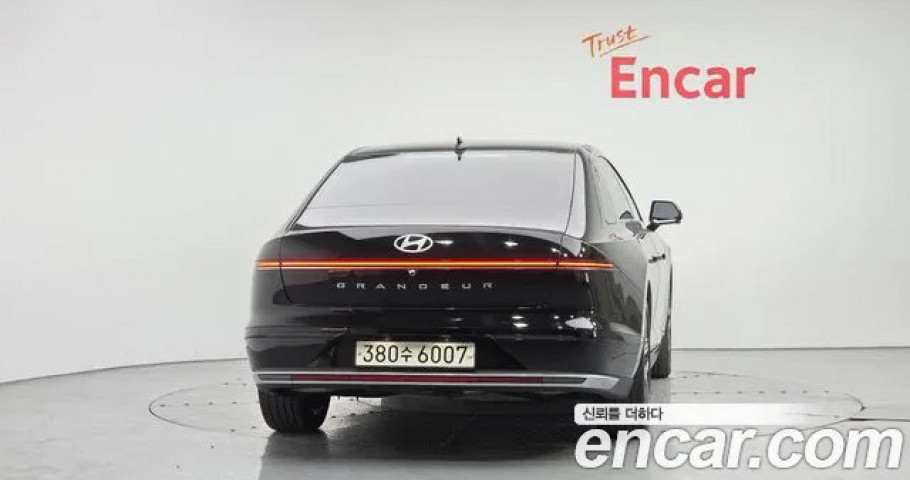 Hyundai Grandeur 