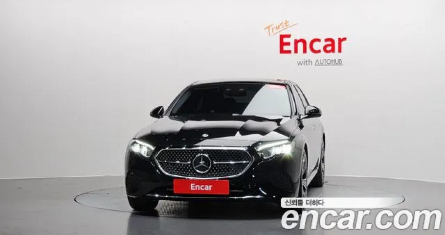 Mercedes-Benz E-Class 