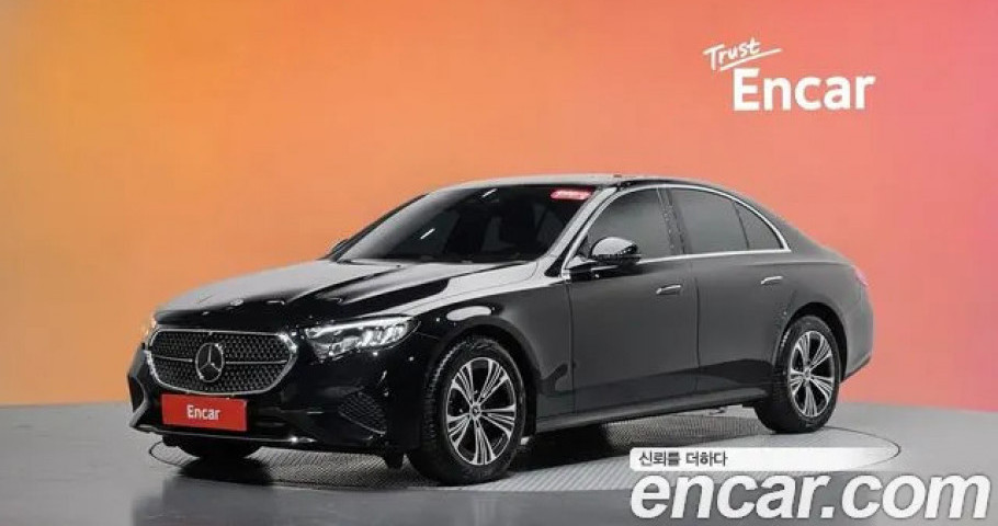Mercedes-Benz E-Class 