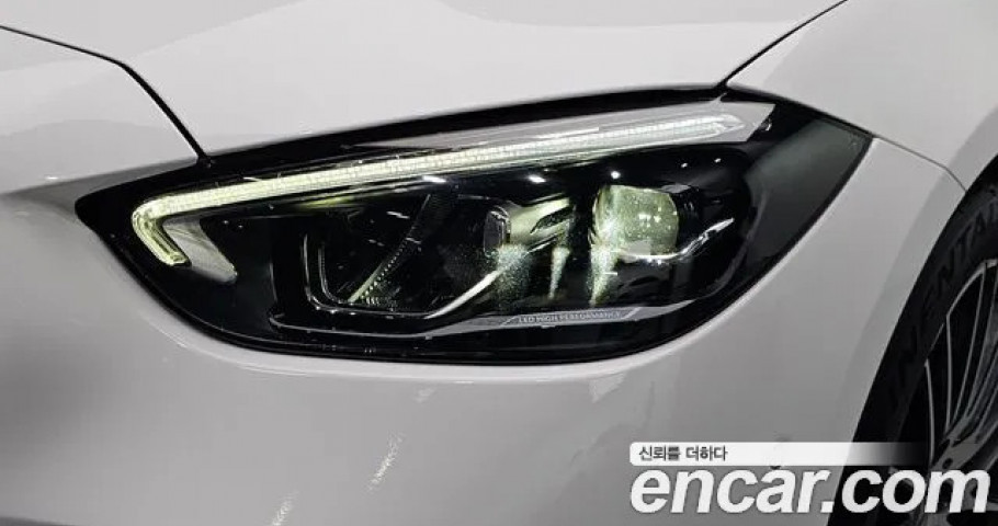 Mercedes-Benz C-Class 
