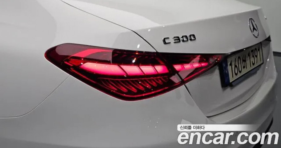 Mercedes-Benz C-Class 