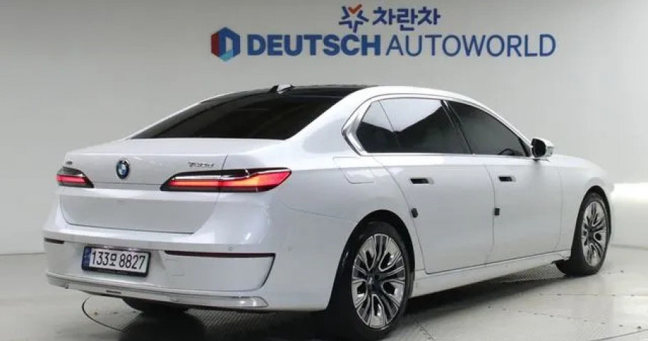 Bmw 7-Series 