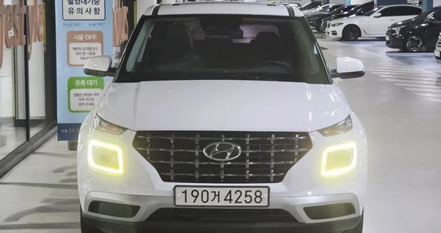 Hyundai Venue 