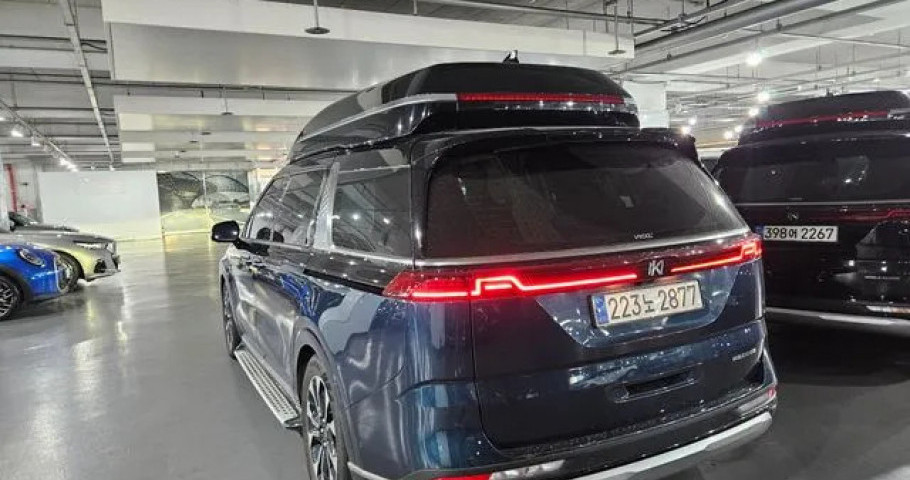 Kia Carnival 