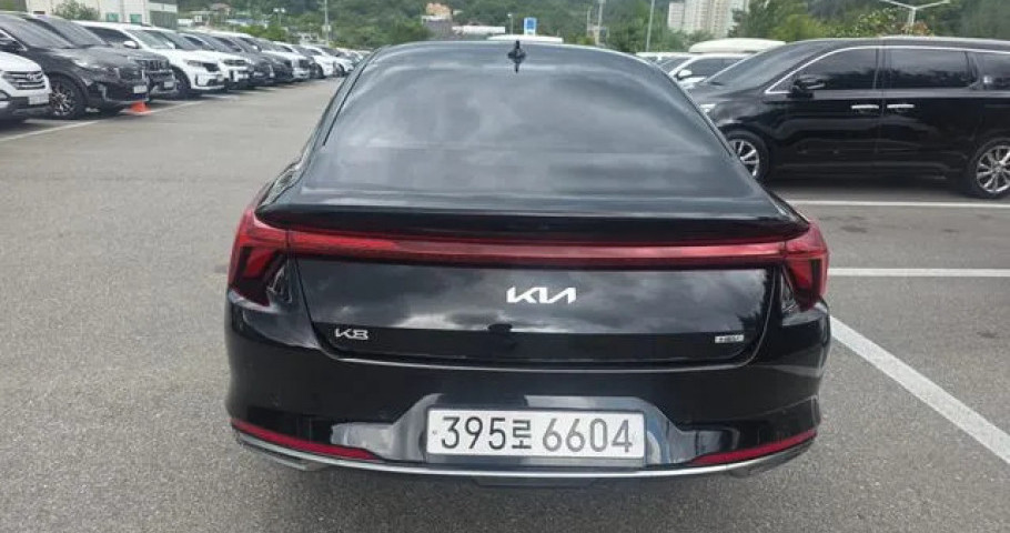 Kia K8 