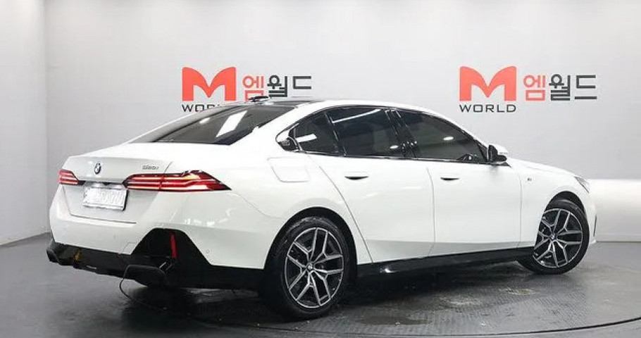 Bmw 5-Series 