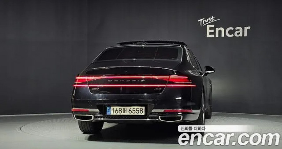 Genesis G90 