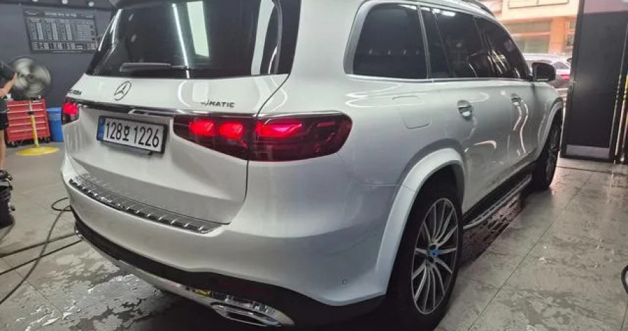 Mercedes-Benz Gls-Class 
