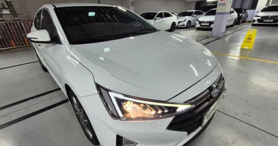 Hyundai Avante (Elantra) 