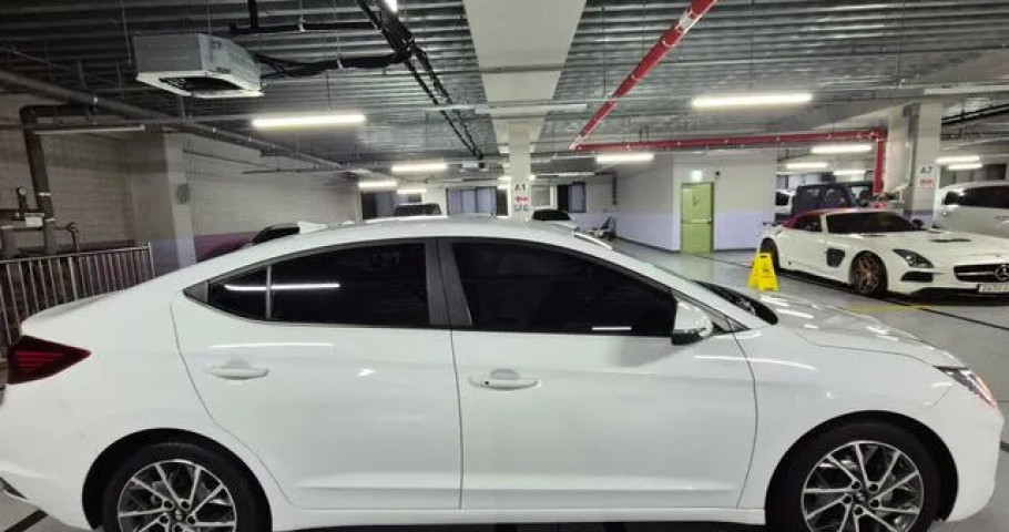 Hyundai Avante (Elantra) 
