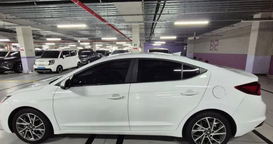 Hyundai Avante (Elantra) 