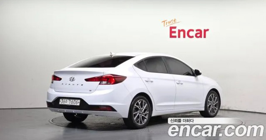 Hyundai Avante (Elantra) 