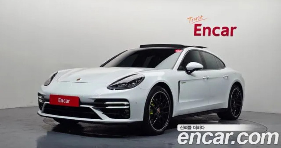 Porsche Panamera 